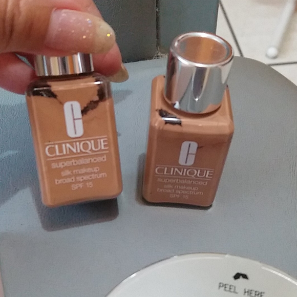 Clinique powder neutral 14.5g/2 SPF 15 foundation - Picture 2 of 6
